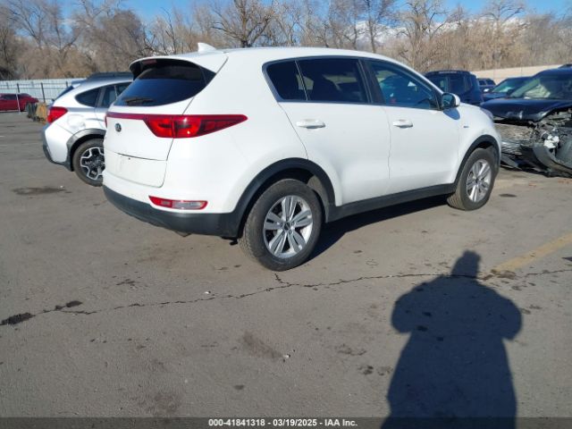KNDPMCAC0H7119781 KIA Sportage Lx