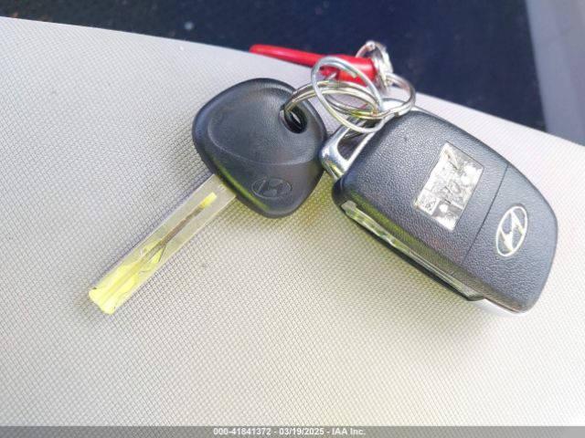 5NPE24AF7FH158728 Hyundai SONATA SE