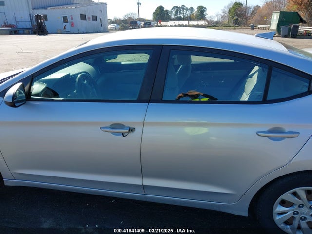 Hyundai ELANTRA SE 2017 KMHD74LF7HU073032 Image 14