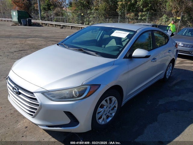 Hyundai ELANTRA SE 2017 KMHD74LF7HU073032 Image 2
