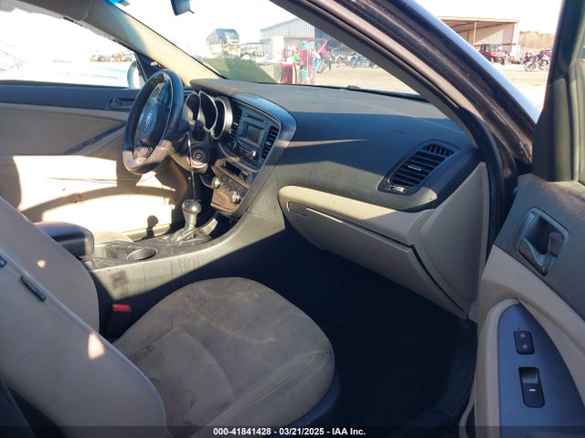 5XXGM4A72FG458300 KIA Optima Lx