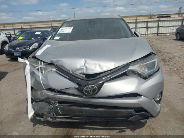 2T3WFREV5JW466294 Toyota Rav4 Xle