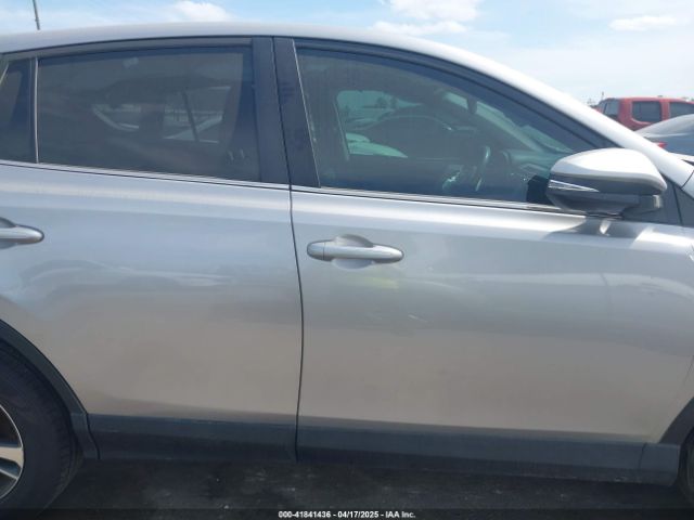 2T3WFREV5JW466294 Toyota Rav4 Xle