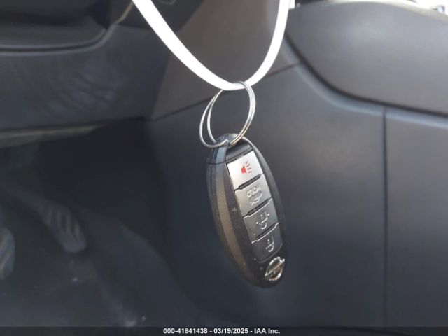 3N1CN8DV7ML813348 Nissan Versa S Xtronic Cvt