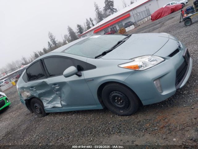 JTDKN3DU6F1951346 Toyota Prius Three