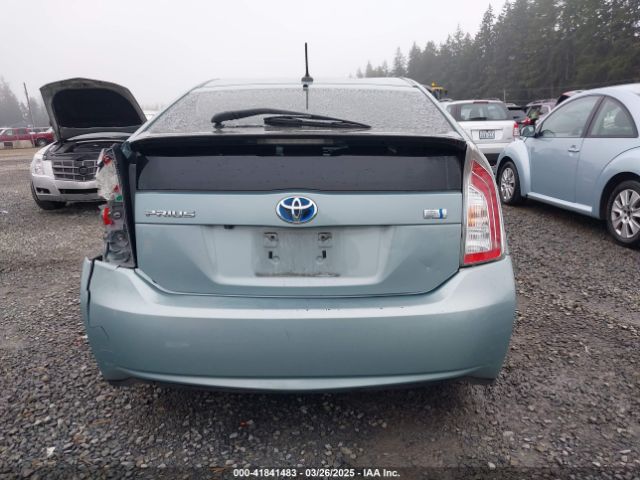 JTDKN3DU6F1951346 Toyota Prius Three