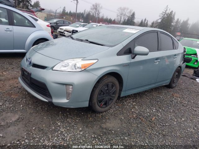 JTDKN3DU6F1951346 Toyota Prius Three