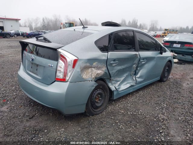 JTDKN3DU6F1951346 Toyota Prius Three