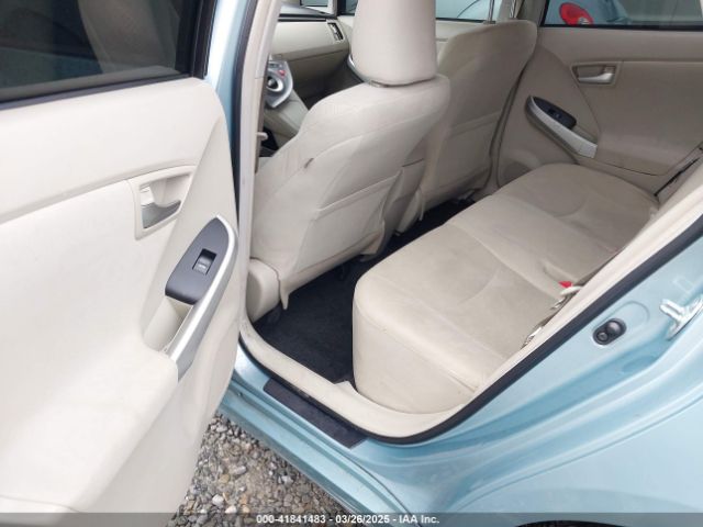 JTDKN3DU6F1951346 Toyota Prius Three