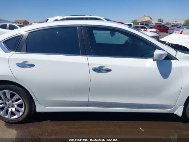 1N4AL3AP2HC279878 Nissan Altima 2.5 S