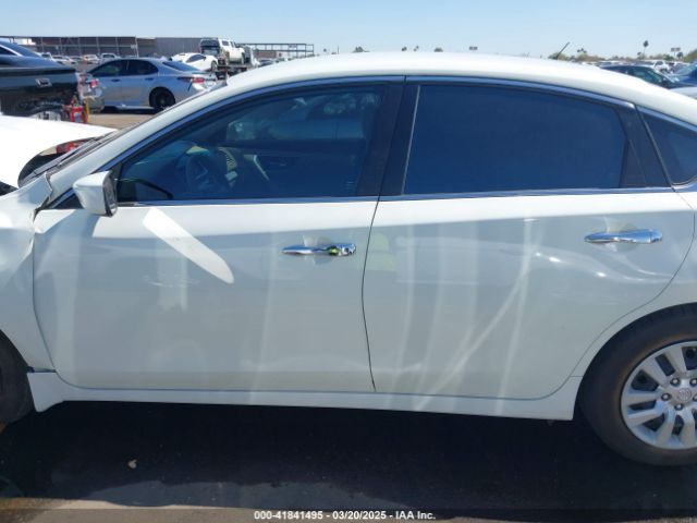 1N4AL3AP2HC279878 Nissan Altima 2.5 S