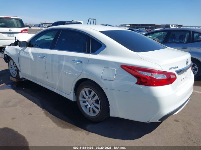 1N4AL3AP2HC279878 Nissan Altima 2.5 S