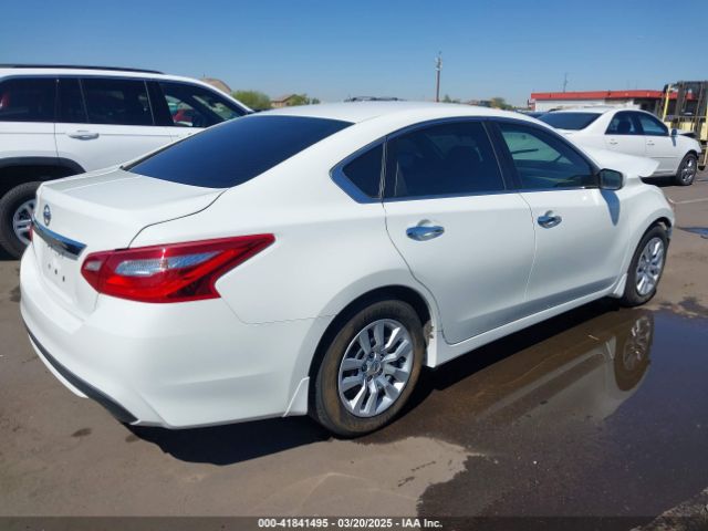 1N4AL3AP2HC279878 Nissan Altima 2.5 S