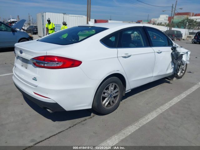 3FA6P0HD3KR175624 Ford FUSION SE