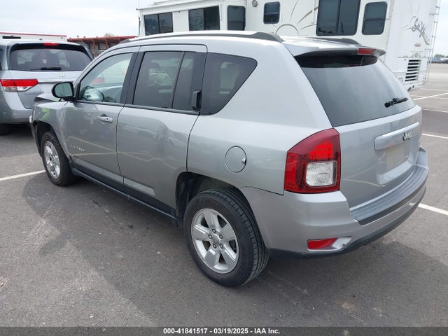 1C4NJCBA5FD137978 Jeep 2015