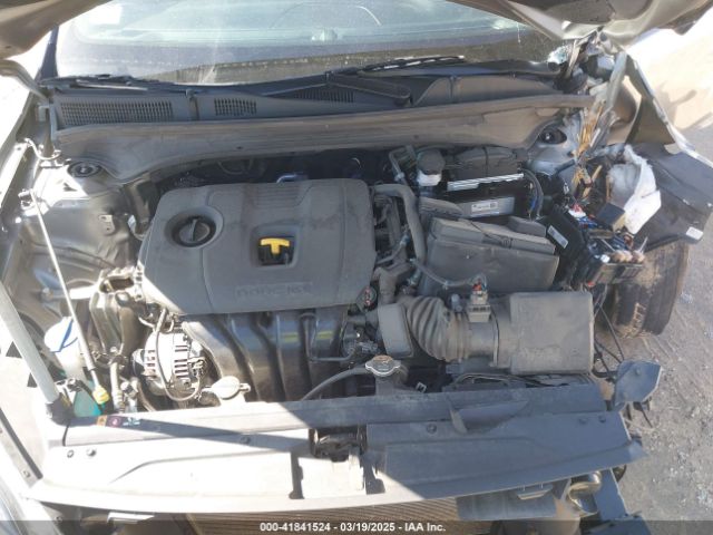 3KPF24AD7PE672054 KIA Forte Lxs