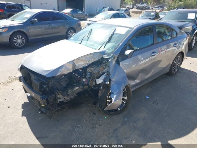3KPF24AD7PE672054 KIA Forte Lxs