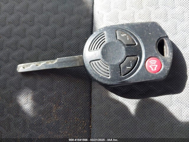 1FMCU9G95HUA10906 Ford ESCAPE SE