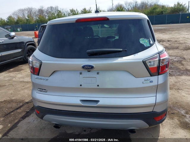 1FMCU9G95HUA10906 Ford ESCAPE SE