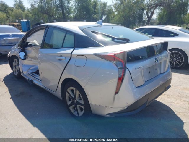 JTDKARFU0J3546320 Toyota Prius Three Touring