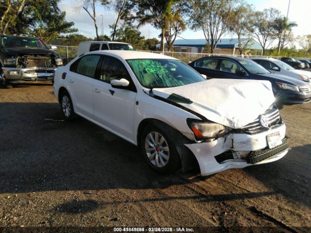 1VWAT7A30FC003949 auction archive image