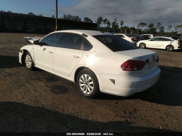 1VWAT7A30FC003949 Volkswagen Passat 1.8t Wolfsburg Edition