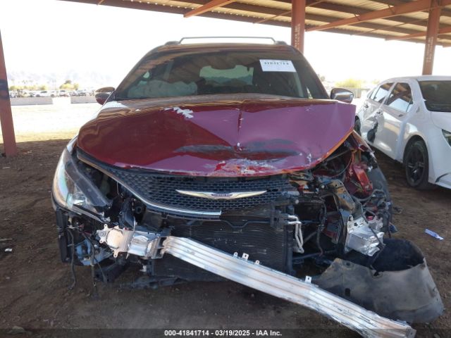 2C4RC1GG2JR185649 Chrysler Pacifica Limited