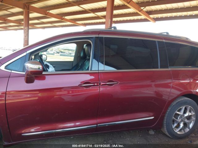 2C4RC1GG2JR185649 Chrysler Pacifica Limited