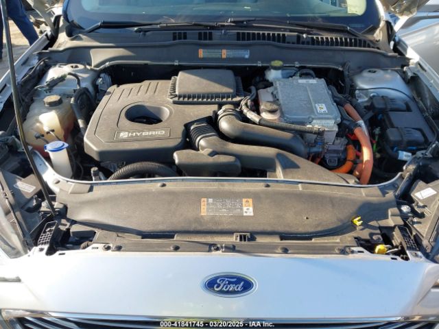 3FA6P0MU8KR148778 Ford Fusion Hybrid Sel