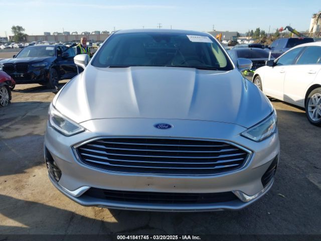 3FA6P0MU8KR148778 Ford Fusion Hybrid Sel
