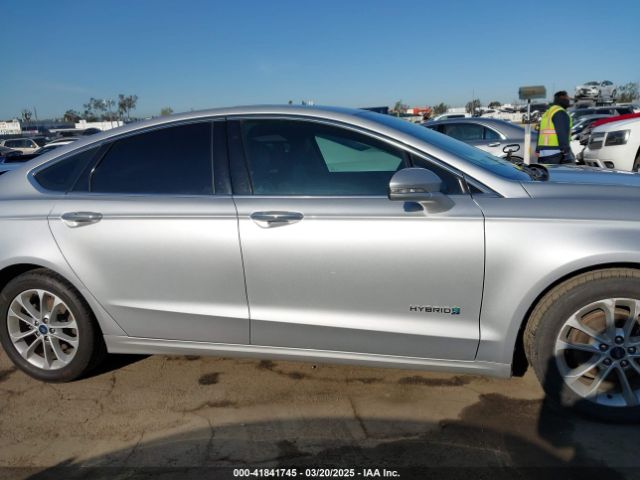 3FA6P0MU8KR148778 Ford Fusion Hybrid Sel