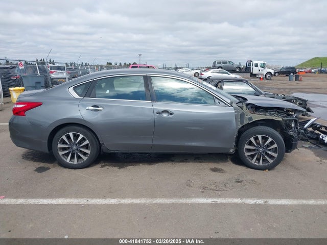 1N4AL3AP8HC282252 Nissan Altima 2.5 Sv