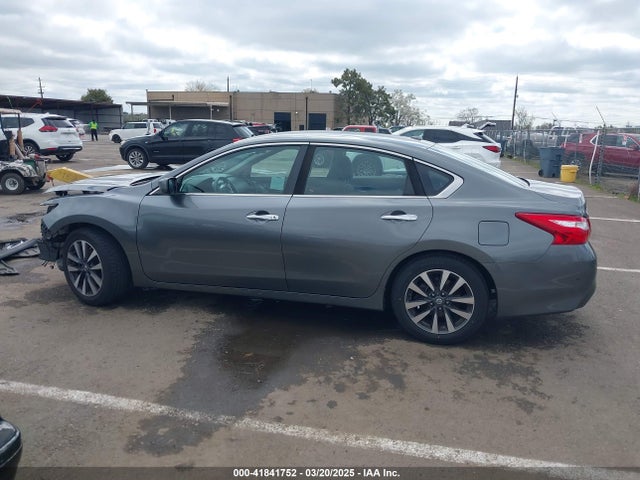 1N4AL3AP8HC282252 Nissan Altima 2.5 Sv