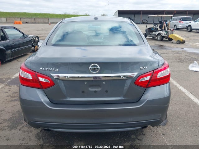 1N4AL3AP8HC282252 Nissan Altima 2.5 Sv