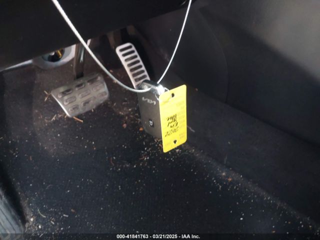 KNDJ23AU1N7170271 KIA Soul X-line