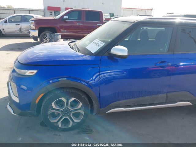 KNDJ23AU1N7170271 KIA Soul X-line