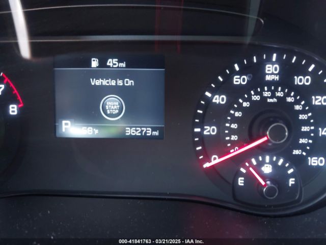 KNDJ23AU1N7170271 KIA Soul X-line