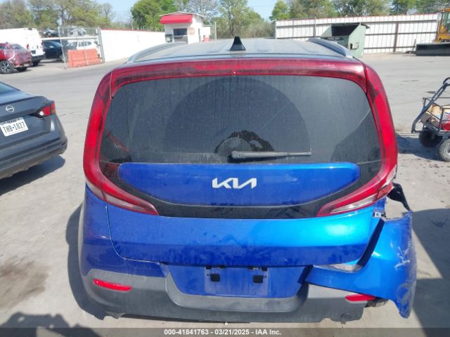 KNDJ23AU1N7170271 KIA Soul X-line