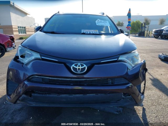 2T3ZFREV3GW261840 Toyota RAV4 LE
