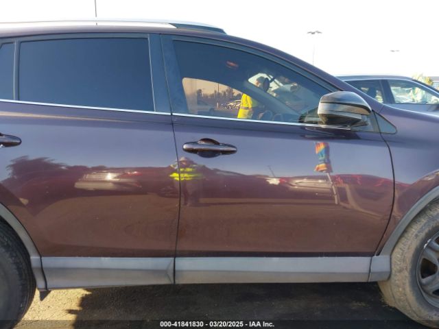 2T3ZFREV3GW261840 Toyota RAV4 LE