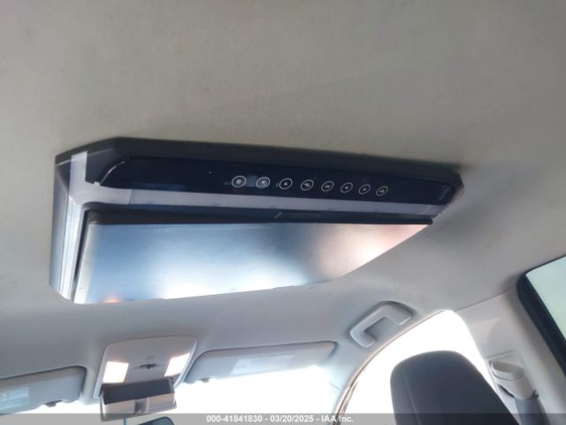 2T3ZFREV3GW261840 Toyota RAV4 LE