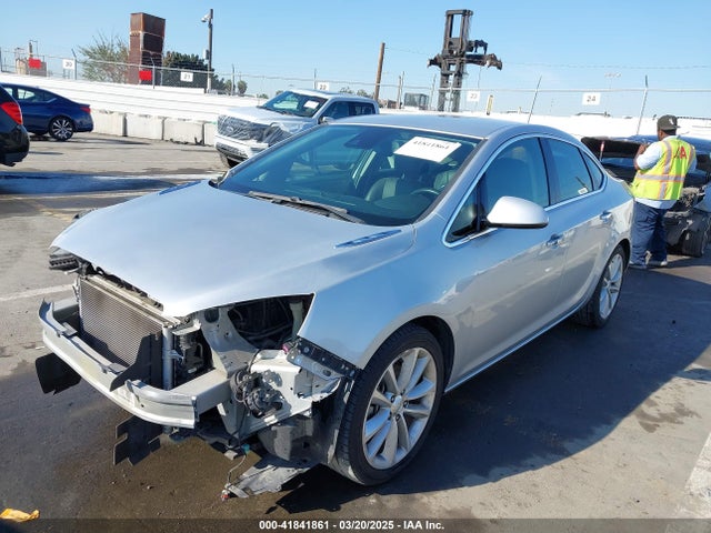 1G4PS5SK3F4187221 Buick lea