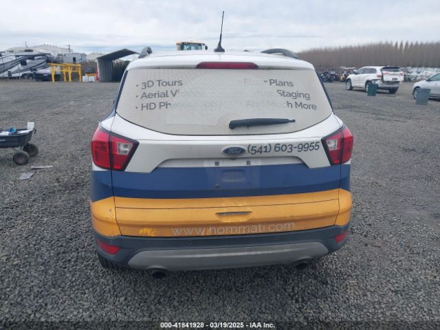 1FMCU9HD7KUC30199 Ford ESCAPE SEL