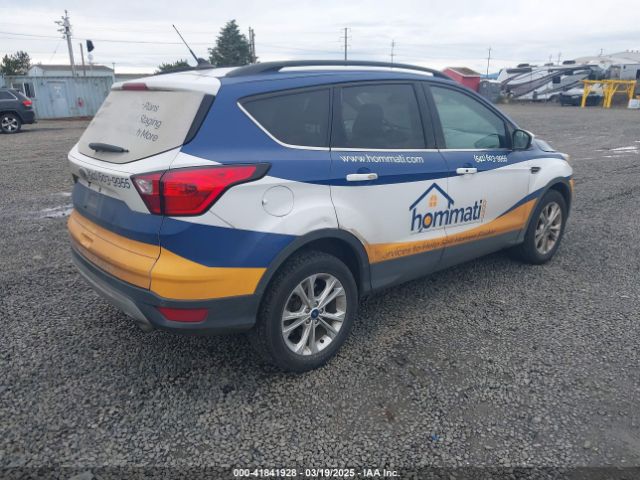 1FMCU9HD7KUC30199 Ford ESCAPE SEL