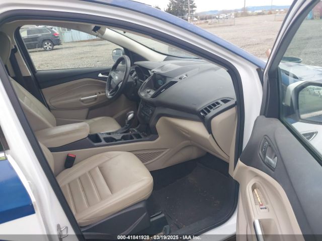 1FMCU9HD7KUC30199 Ford ESCAPE SEL
