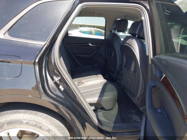 WA1ANAFY3J2177733 Audi Q5 2.0t Premium/2.0t Tech Premium