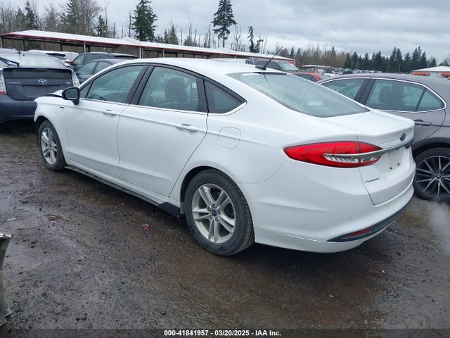 3FA6P0HD7JR180937 Ford FUSION SE