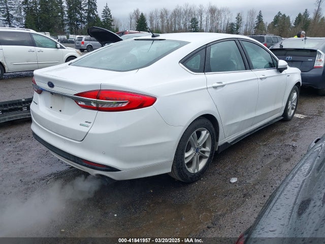 3FA6P0HD7JR180937 Ford FUSION SE