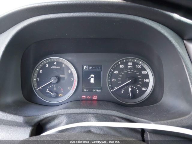 KM8J23A48HU357394 Hyundai TUCSON SE