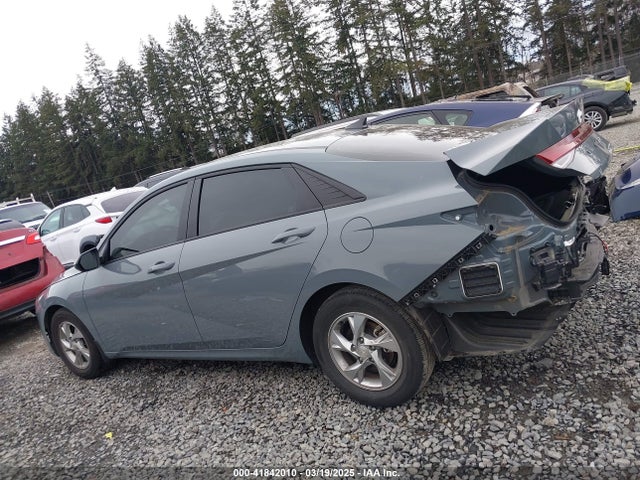 KMHLL4AG3NU324837 Hyundai ELANTRA SE